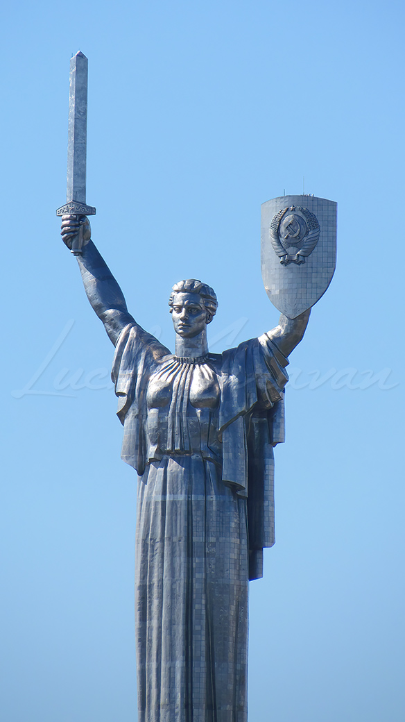 The colossal statue of Motherland in 2013 renamed since Mother Ukraine, in Kiev. Unveiled by Leonid Brezhnev on 9 May 1981, it is 62 m high and made of stainless steel. It overlooks the Museum of the Great Patriotic War.